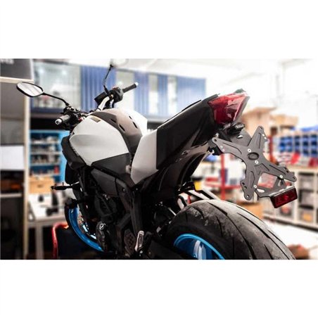 Portamatrículas Yamaha MT-07 2025- Portamatrículas Yamaha MT-07 2025-